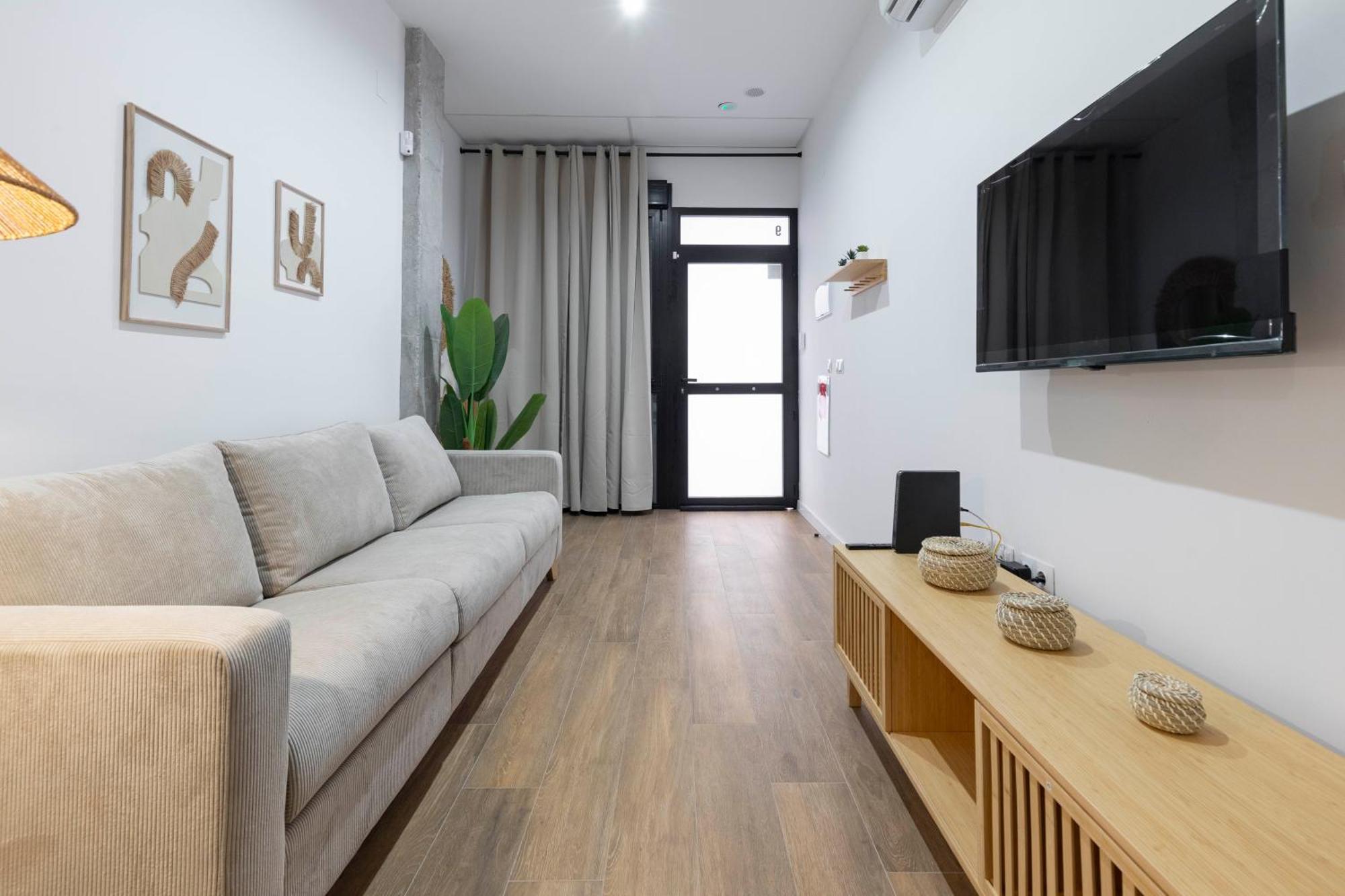 Travel Habitat Mediterranean Suites บาเลนเซีย ภายนอก รูปภาพ