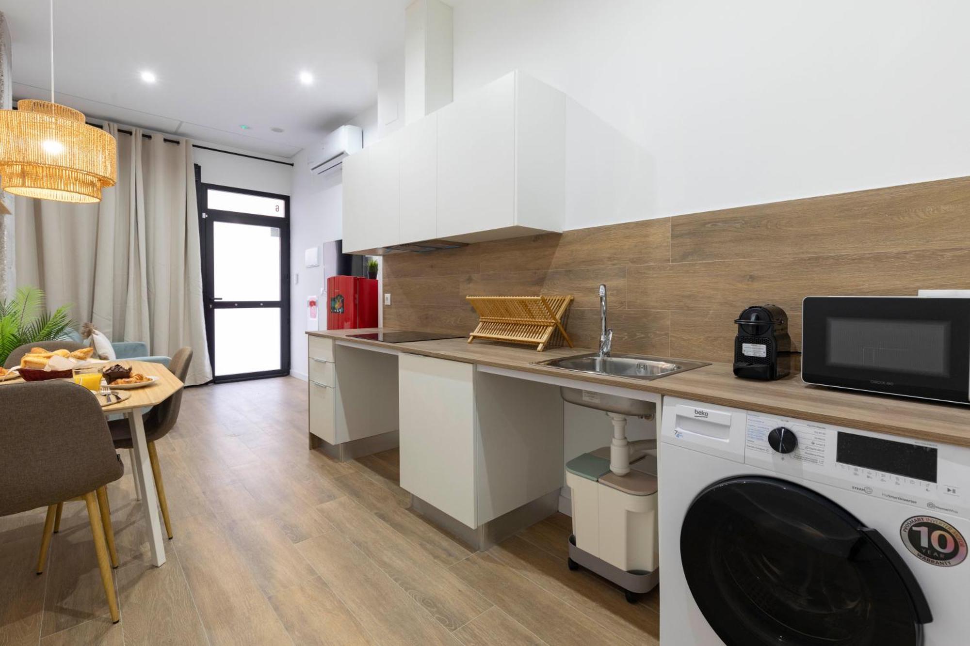 Travel Habitat Mediterranean Suites บาเลนเซีย ภายนอก รูปภาพ