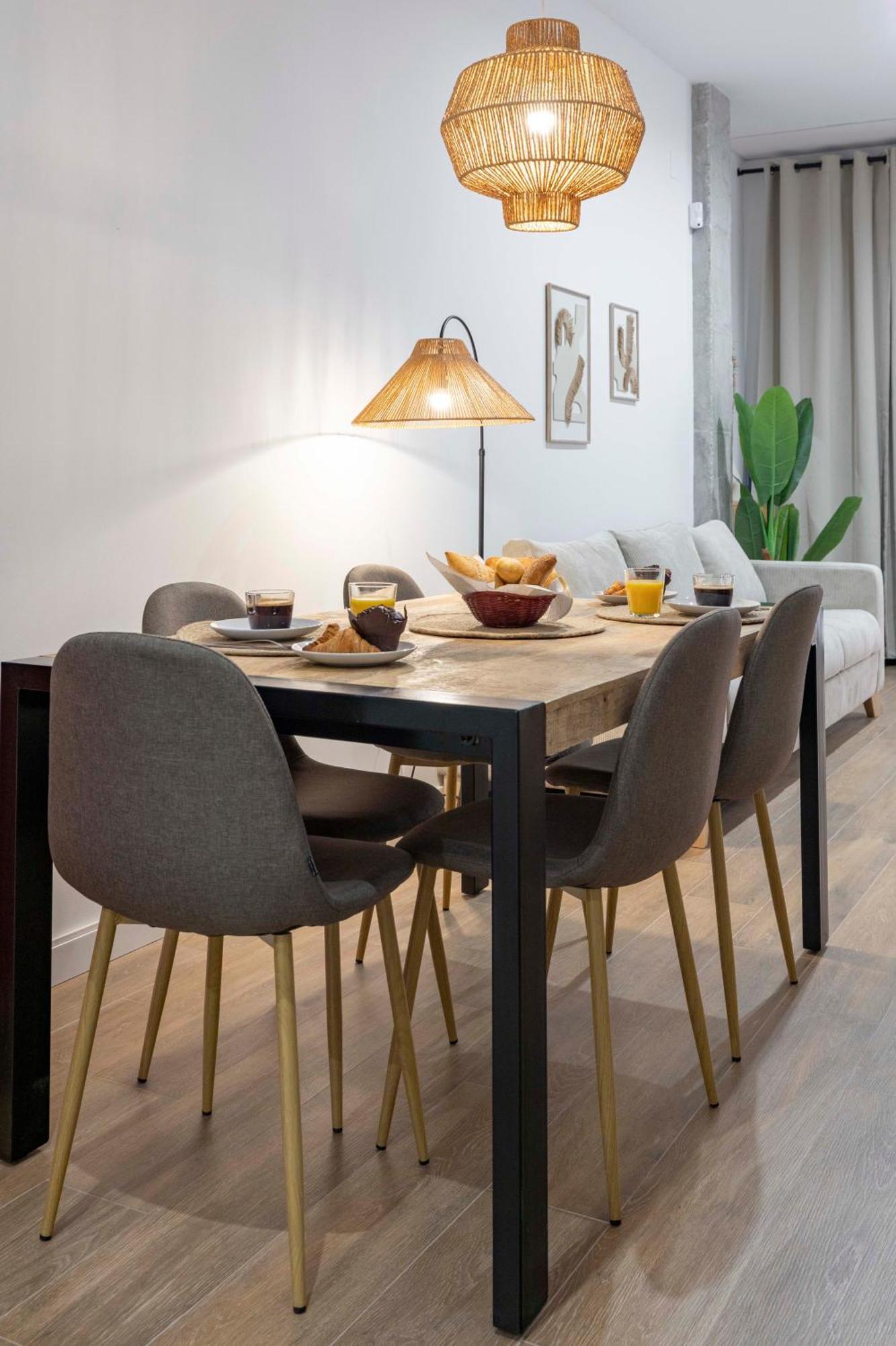 Travel Habitat Mediterranean Suites บาเลนเซีย ภายนอก รูปภาพ
